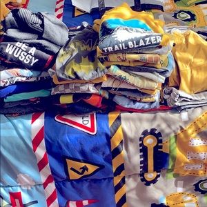 LOT 2-3T BOYS CLOTHING (40+ pieces)